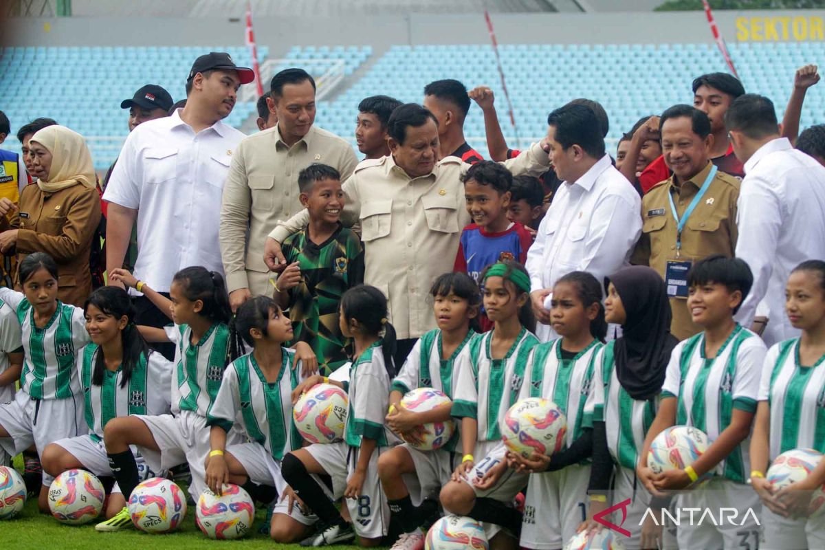 Prabowo Subianto Resmi Luncurkan 17 Stadion Berstandar FIFA di Indonesia