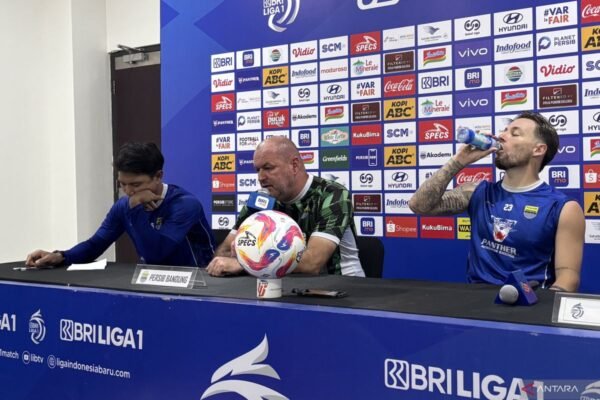 Bojan Hodak: Pertandingan Melawan Tim Bawah Justru Menjadi Tantangan Besar
