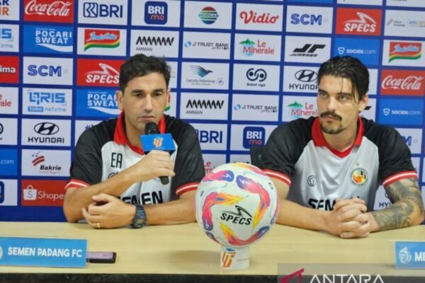 Pelatih Semen Padang Almeida Berambisi Curi Tiga Poin di Markas Persija