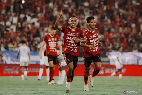 Bali United Perpanjang Kontrak Rahmat dan Fitrul