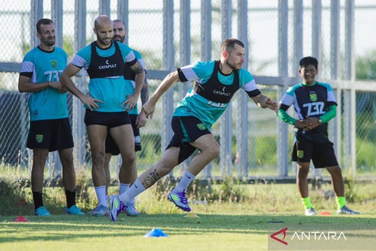 Eduardo Perez Tidak Khawatir, Mihailo Perovic Belum Tampil Optimal